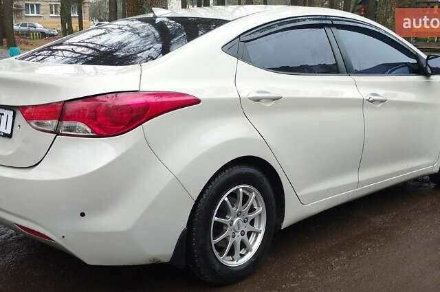 Серый Хендай Элантра, объемом двигателя 1.59 л и пробегом 155 тыс. км за 9111 $, фото 3 на Automoto.ua