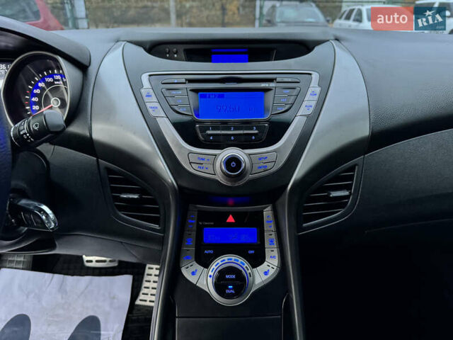 Хендай Элантра 2012 в Полтаве на Automoto.ua Серый Хендай Элантра, объемом двигателя 1.8 л и пробегом 228 тыс. км за 7999 $, фото 20 на Automoto.ua