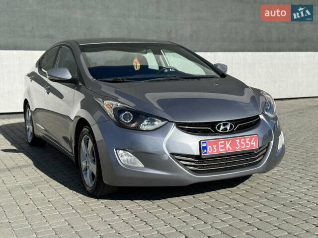 Хендай Элантра 2012 в Тернополе на Automoto.ua Серый Хендай Элантра, объемом двигателя 1.8 л и пробегом 168 тыс. км за 7500 $, фото 2 на Automoto.ua
