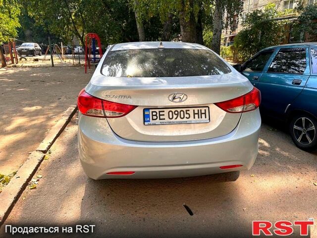 Серый Хендай Элантра, объемом двигателя 1.8 л и пробегом 276 тыс. км за 8000 $, фото 1 на Automoto.ua