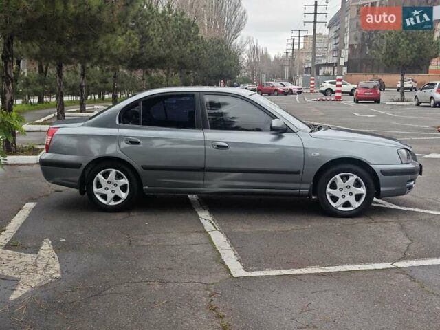 Серый Хендай Элантра, объемом двигателя 1.6 л и пробегом 197 тыс. км за 4400 $, фото 6 на Automoto.ua