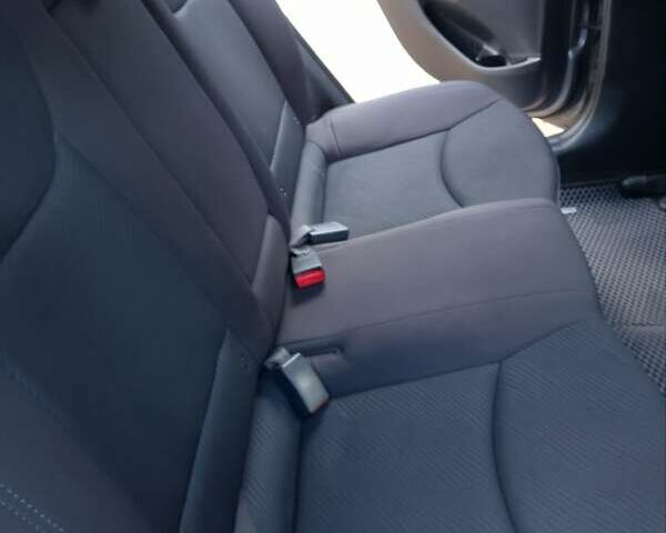 Серый Хендай Элантра, объемом двигателя 1.59 л и пробегом 231 тыс. км за 8000 $, фото 15 на Automoto.ua