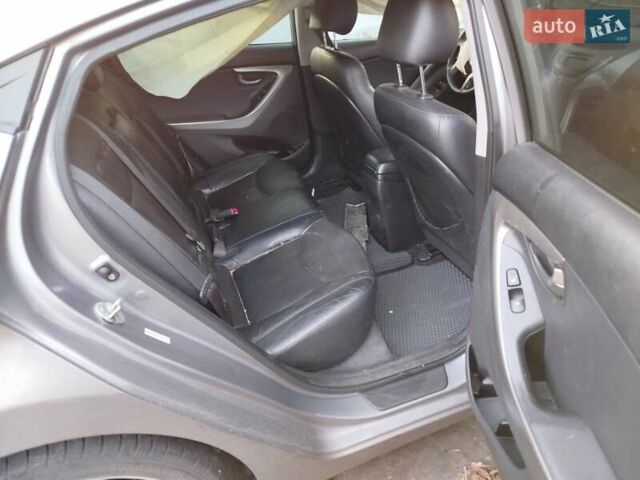 Сірий Хендай Елантра, об'ємом двигуна 1.8 л та пробігом 180 тис. км за 4500 $, фото 4 на Automoto.ua