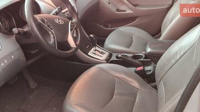 Серый Хендай Элантра, объемом двигателя 1.8 л и пробегом 185 тыс. км за 8500 $, фото 6 на Automoto.ua