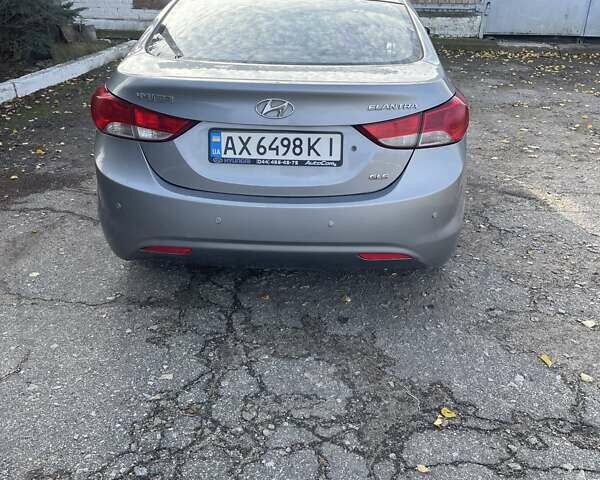 Серый Хендай Элантра, объемом двигателя 1.59 л и пробегом 175 тыс. км за 8500 $, фото 4 на Automoto.ua