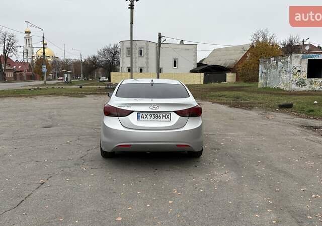 Сірий Хендай Елантра, об'ємом двигуна 1.8 л та пробігом 287 тис. км за 7850 $, фото 4 на Automoto.ua