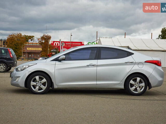 Сірий Хендай Елантра, об'ємом двигуна 1.59 л та пробігом 225 тис. км за 9500 $, фото 2 на Automoto.ua