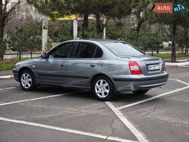 Серый Хендай Элантра, объемом двигателя 1.6 л и пробегом 197 тыс. км за 4400 $, фото 12 на Automoto.ua