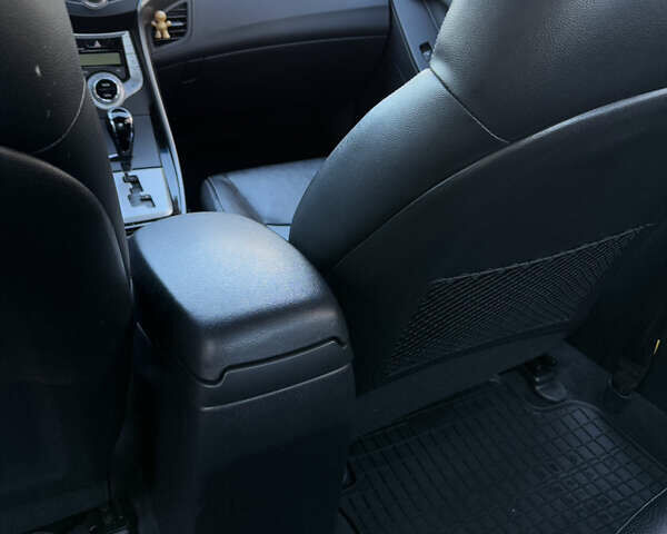 Серый Хендай Элантра, объемом двигателя 1.8 л и пробегом 194 тыс. км за 8399 $, фото 40 на Automoto.ua