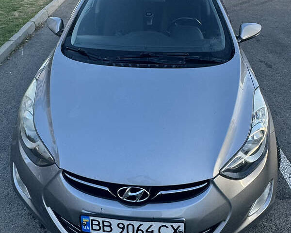 Серый Хендай Элантра, объемом двигателя 1.8 л и пробегом 188 тыс. км за 9600 $, фото 3 на Automoto.ua
