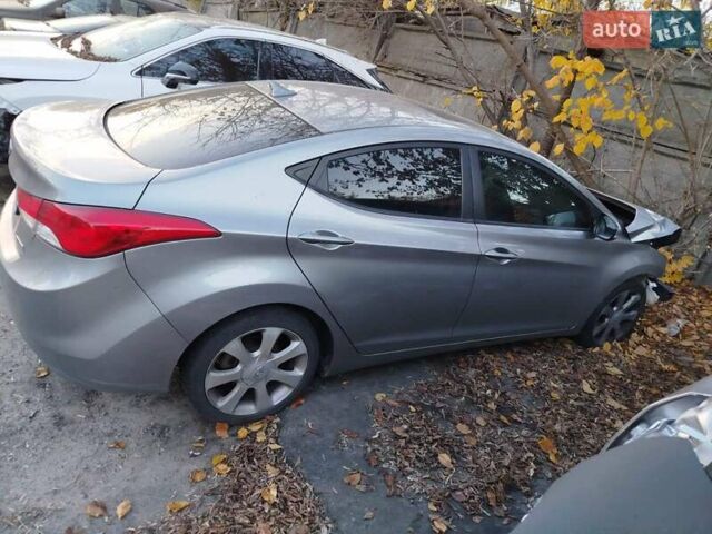 Сірий Хендай Елантра, об'ємом двигуна 1.8 л та пробігом 180 тис. км за 4500 $, фото 7 на Automoto.ua