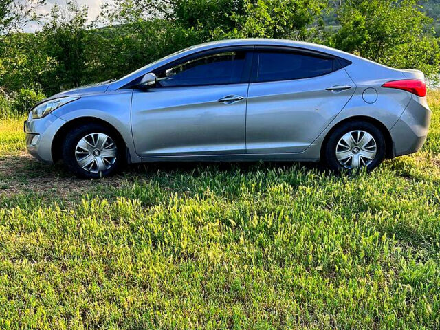 Сірий Хендай Елантра, об'ємом двигуна 1.6 л та пробігом 167 тис. км за 9200 $, фото 2 на Automoto.ua