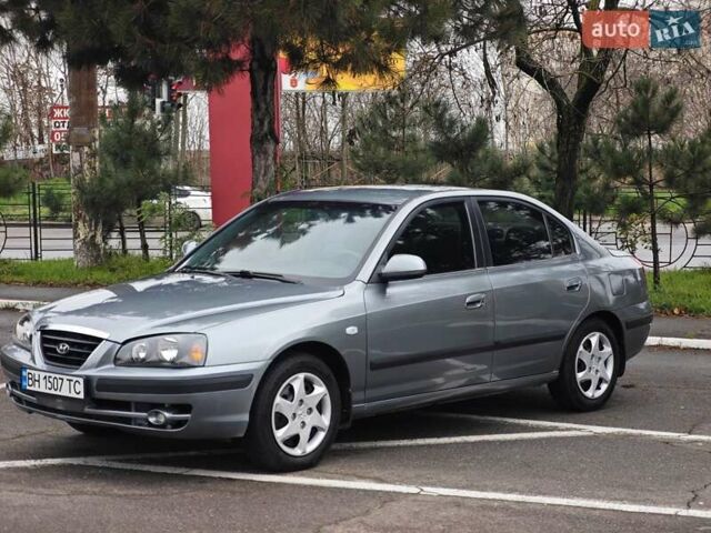 Серый Хендай Элантра, объемом двигателя 1.6 л и пробегом 197 тыс. км за 4400 $, фото 7 на Automoto.ua