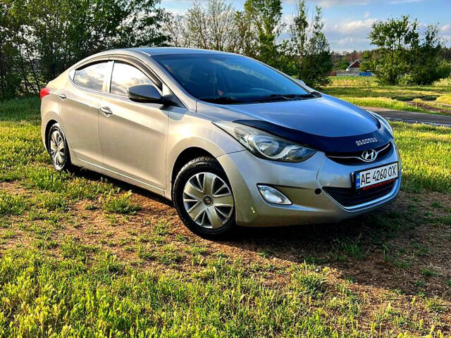 Сірий Хендай Елантра, об'ємом двигуна 1.6 л та пробігом 167 тис. км за 9200 $, фото 10 на Automoto.ua