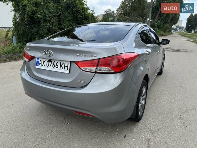 Сірий Хендай Елантра, об'ємом двигуна 1.8 л та пробігом 175 тис. км за 7950 $, фото 3 на Automoto.ua