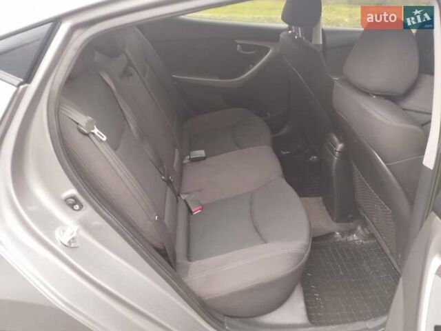 Сірий Хендай Елантра, об'ємом двигуна 1.8 л та пробігом 155 тис. км за 8800 $, фото 26 на Automoto.ua