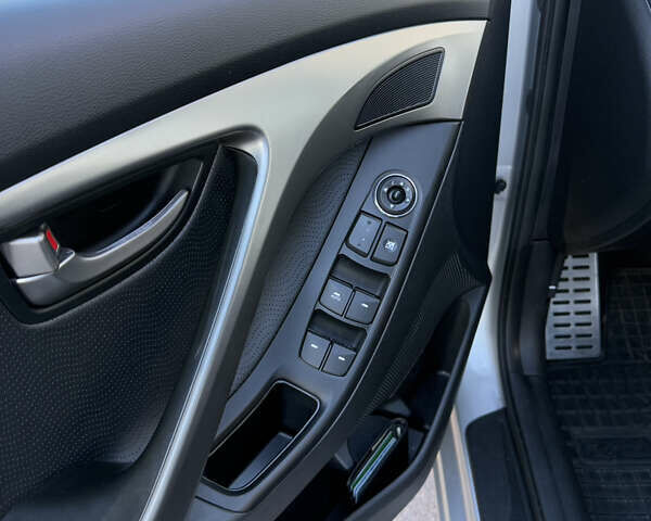 Серый Хендай Элантра, объемом двигателя 1.8 л и пробегом 194 тыс. км за 8399 $, фото 25 на Automoto.ua