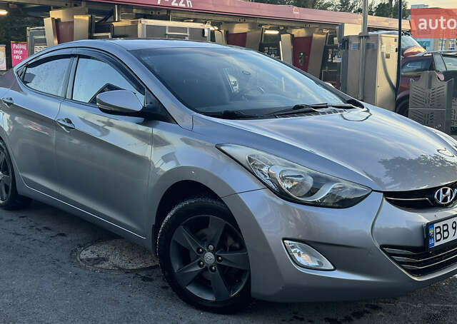 Серый Хендай Элантра, объемом двигателя 1.8 л и пробегом 188 тыс. км за 9600 $, фото 1 на Automoto.ua