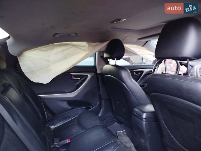 Сірий Хендай Елантра, об'ємом двигуна 1.8 л та пробігом 180 тис. км за 4500 $, фото 8 на Automoto.ua