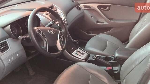 Серый Хендай Элантра, объемом двигателя 1.8 л и пробегом 185 тыс. км за 8500 $, фото 4 на Automoto.ua