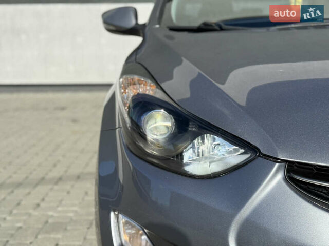 Хендай Элантра 2012 в Тернополе на Automoto.ua Серый Хендай Элантра, объемом двигателя 1.8 л и пробегом 168 тыс. км за 7500 $, фото 14 на Automoto.ua
