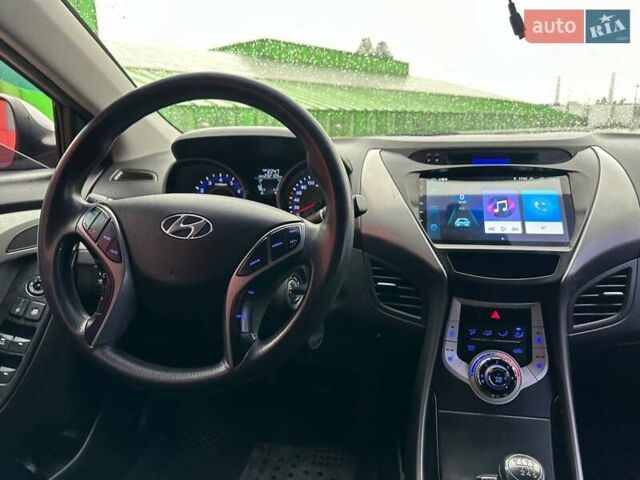 Сірий Хендай Елантра, об'ємом двигуна 1.59 л та пробігом 232 тис. км за 8290 $, фото 13 на Automoto.ua
