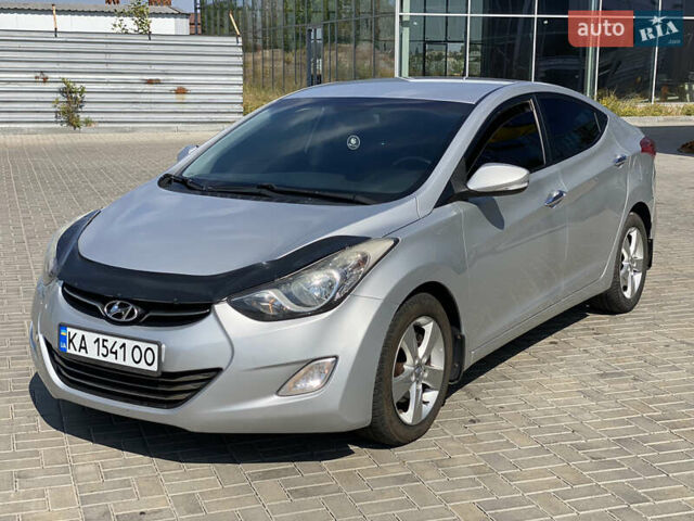 Сірий Хендай Елантра, об'ємом двигуна 1.8 л та пробігом 232 тис. км за 8300 $, фото 2 на Automoto.ua
