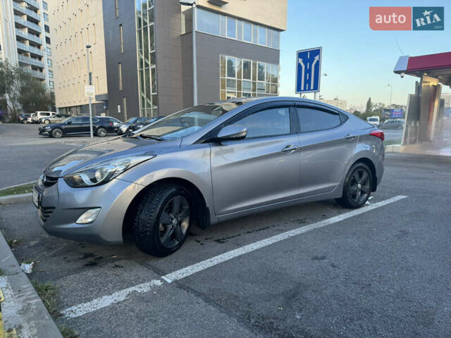 Серый Хендай Элантра, объемом двигателя 1.8 л и пробегом 188 тыс. км за 9600 $, фото 6 на Automoto.ua