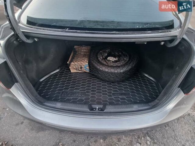 Сірий Хендай Елантра, об'ємом двигуна 1.8 л та пробігом 271 тис. км за 7800 $, фото 21 на Automoto.ua