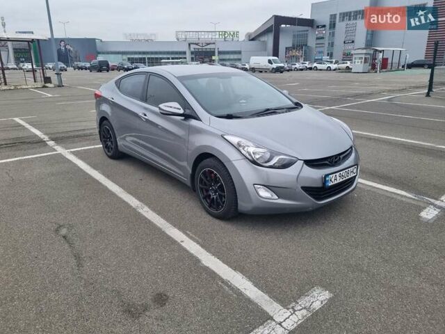 Сірий Хендай Елантра, об'ємом двигуна 1.8 л та пробігом 271 тис. км за 7800 $, фото 6 на Automoto.ua