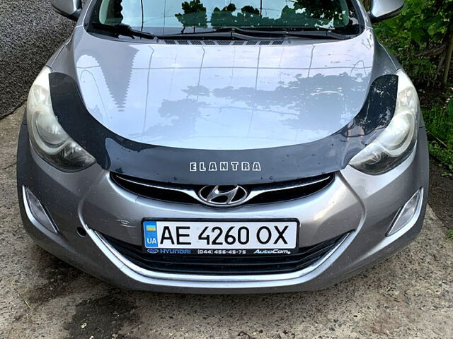 Сірий Хендай Елантра, об'ємом двигуна 1.6 л та пробігом 167 тис. км за 9200 $, фото 5 на Automoto.ua