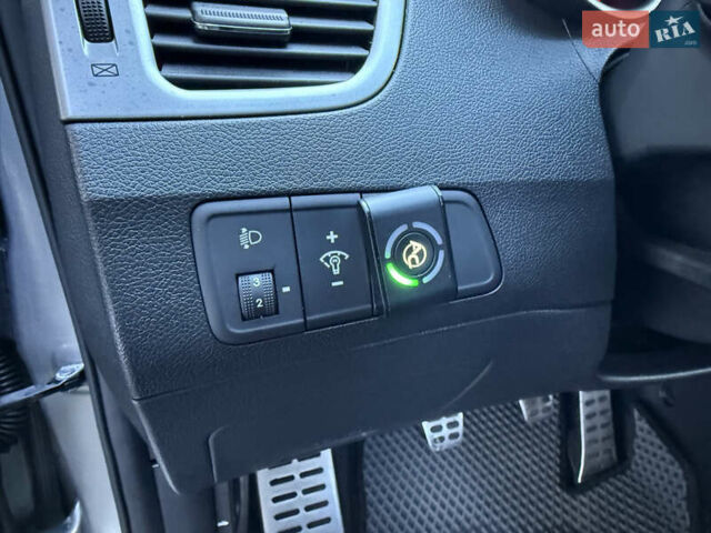 Хендай Элантра 2012 в Тернополе на Automoto.ua Серый Хендай Элантра, объемом двигателя 1.8 л и пробегом 168 тыс. км за 7500 $, фото 30 на Automoto.ua