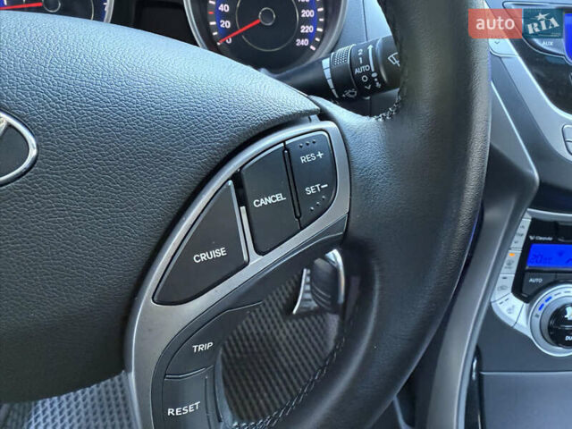 Хендай Элантра 2012 в Тернополе на Automoto.ua Серый Хендай Элантра, объемом двигателя 1.8 л и пробегом 168 тыс. км за 7500 $, фото 29 на Automoto.ua