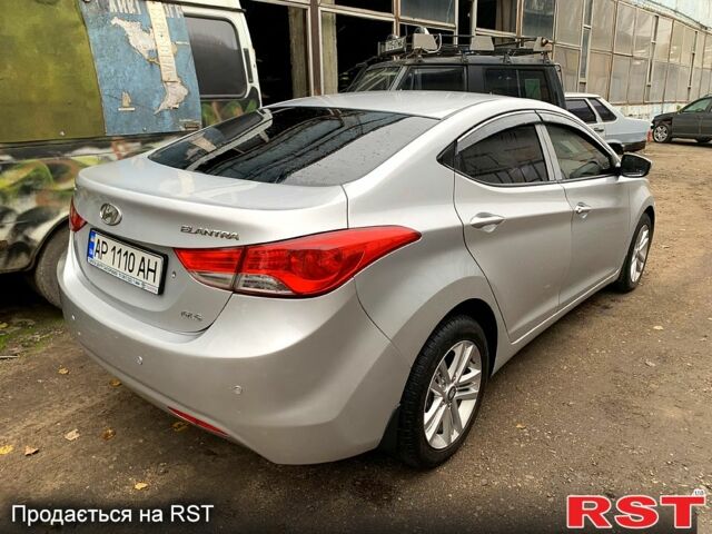 Сірий Хендай Елантра, об'ємом двигуна 1.6 л та пробігом 230 тис. км за 8500 $, фото 4 на Automoto.ua
