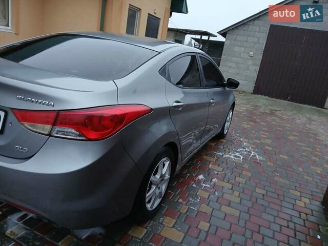 Сірий Хендай Елантра, об'ємом двигуна 1.59 л та пробігом 150 тис. км за 8000 $, фото 4 на Automoto.ua