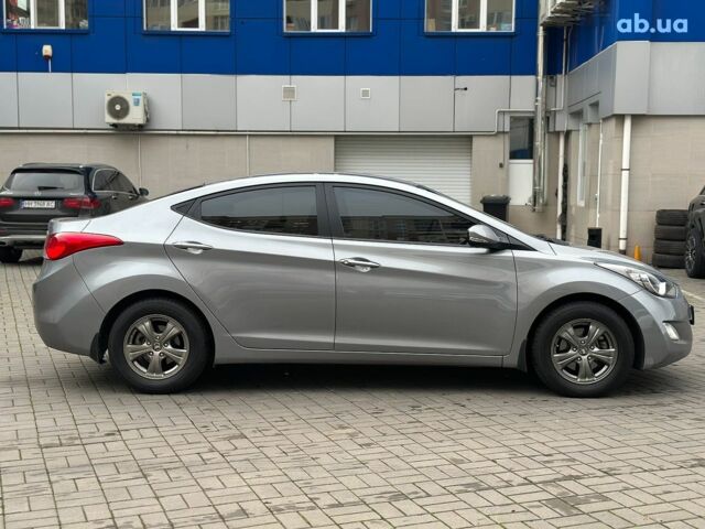 Серый Хендай Элантра, объемом двигателя 1.6 л и пробегом 133 тыс. км за 8690 $, фото 3 на Automoto.ua