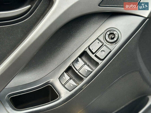 Серый Хендай Элантра, объемом двигателя 1.6 л и пробегом 133 тыс. км за 8690 $, фото 13 на Automoto.ua