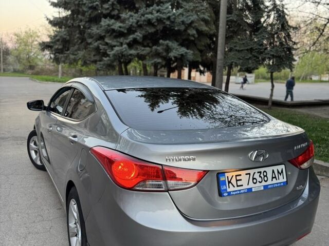 Серый Хендай Элантра, объемом двигателя 1.6 л и пробегом 118 тыс. км за 9700 $, фото 1 на Automoto.ua