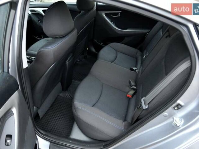 Серый Хендай Элантра, объемом двигателя 1.8 л и пробегом 160 тыс. км за 7500 $, фото 19 на Automoto.ua