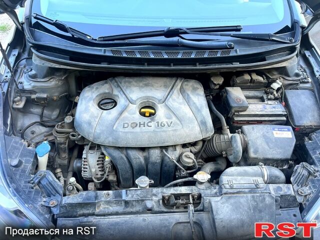 Серый Хендай Элантра, объемом двигателя 1.8 л и пробегом 171 тыс. км за 8299 $, фото 6 на Automoto.ua