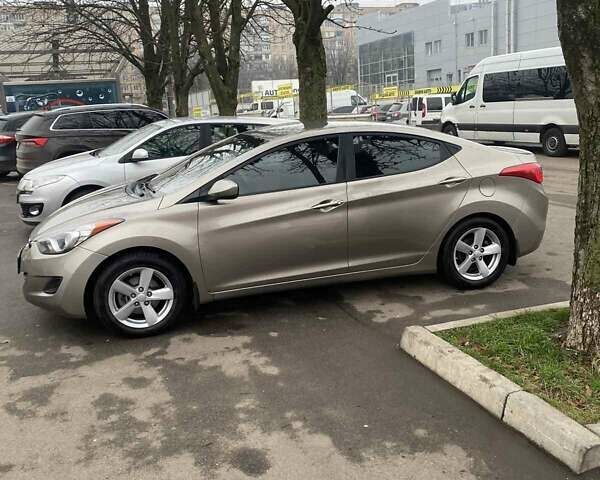 Серый Хендай Элантра, объемом двигателя 1.59 л и пробегом 127 тыс. км за 7900 $, фото 1 на Automoto.ua