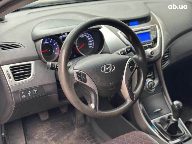 Серый Хендай Элантра, объемом двигателя 1.6 л и пробегом 133 тыс. км за 8690 $, фото 13 на Automoto.ua
