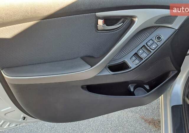 Серый Хендай Элантра, объемом двигателя 1.8 л и пробегом 143 тыс. км за 9300 $, фото 29 на Automoto.ua