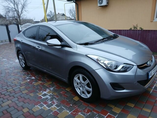 Сірий Хендай Елантра, об'ємом двигуна 1.6 л та пробігом 150 тис. км за 8000 $, фото 6 на Automoto.ua