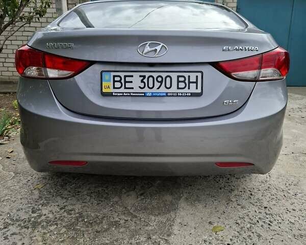 Хендай Элантра 2013 в Николаеве на Automoto.ua Серый Хендай Элантра, объемом двигателя 1.8 л и пробегом 120 тыс. км за 10200 $, фото 8 на Automoto.ua