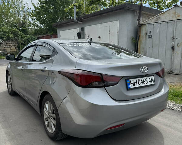 Серый Хендай Элантра, объемом двигателя 1.8 л и пробегом 89 тыс. км за 9200 $, фото 4 на Automoto.ua