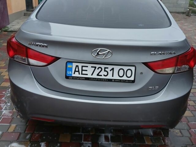 Сірий Хендай Елантра, об'ємом двигуна 1.6 л та пробігом 150 тис. км за 8000 $, фото 3 на Automoto.ua