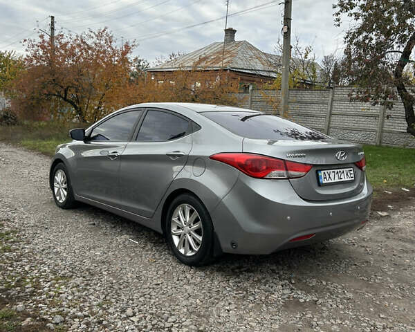 Серый Хендай Элантра, объемом двигателя 1.59 л и пробегом 136 тыс. км за 9500 $, фото 11 на Automoto.ua