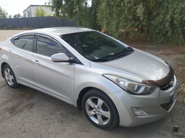 Сірий Хендай Елантра, об'ємом двигуна 1.8 л та пробігом 200 тис. км за 7600 $, фото 4 на Automoto.ua