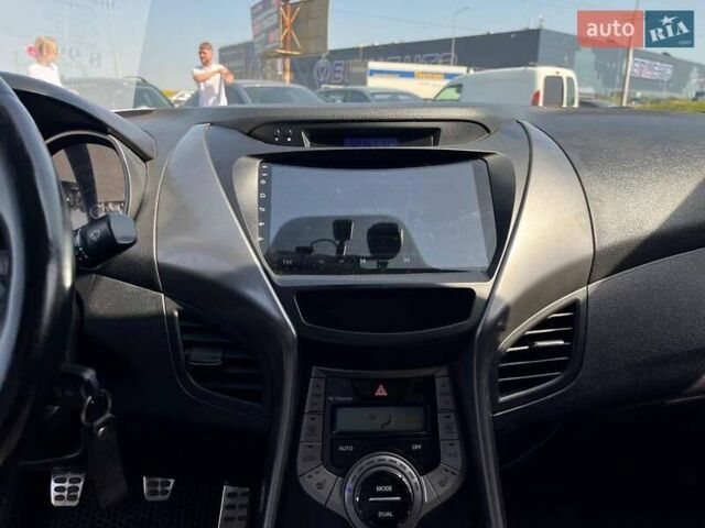 Серый Хендай Элантра, объемом двигателя 1.8 л и пробегом 107 тыс. км за 8990 $, фото 21 на Automoto.ua